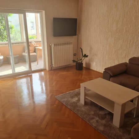 Apartment Donna Rijeka Bagian luar foto